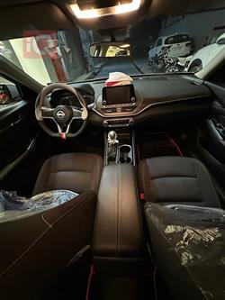 نيسان ألتيما